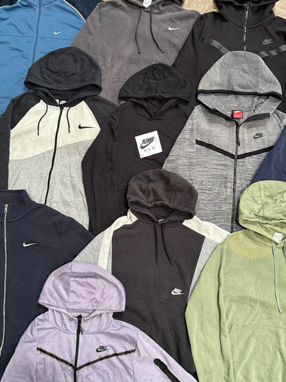 Nike Jackets and Hoodies